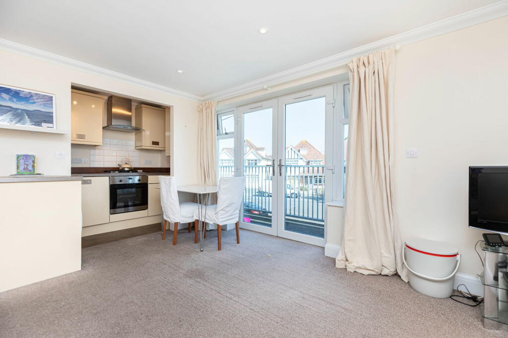 Additional property image - Pinecliffe Avenue, Southbourne, Bournemouth BH6
