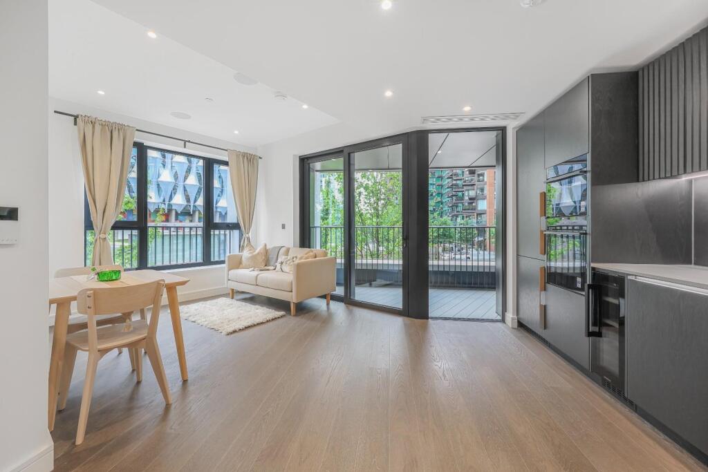 Main image of property: London Square, One Linear Place, Nine Elms Park, SW11
