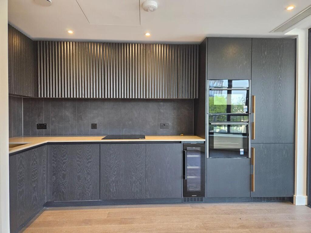 Main image of property: London Square, One Linear Place, Nine Elms Park, SW11