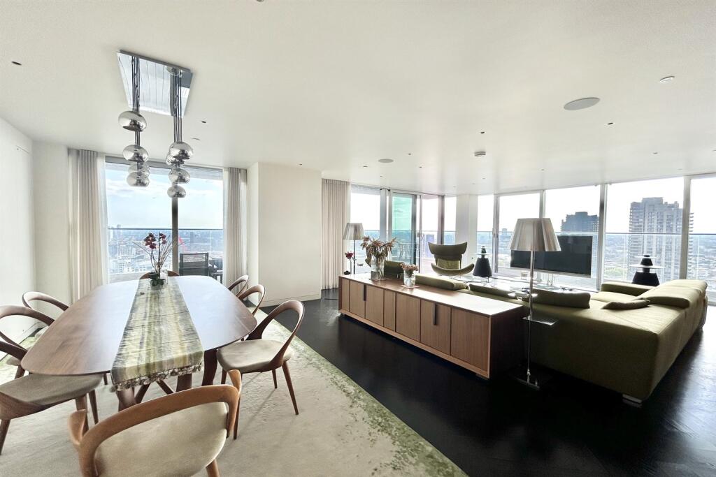 Main image of property: The Heron, City Of London, EC2Y