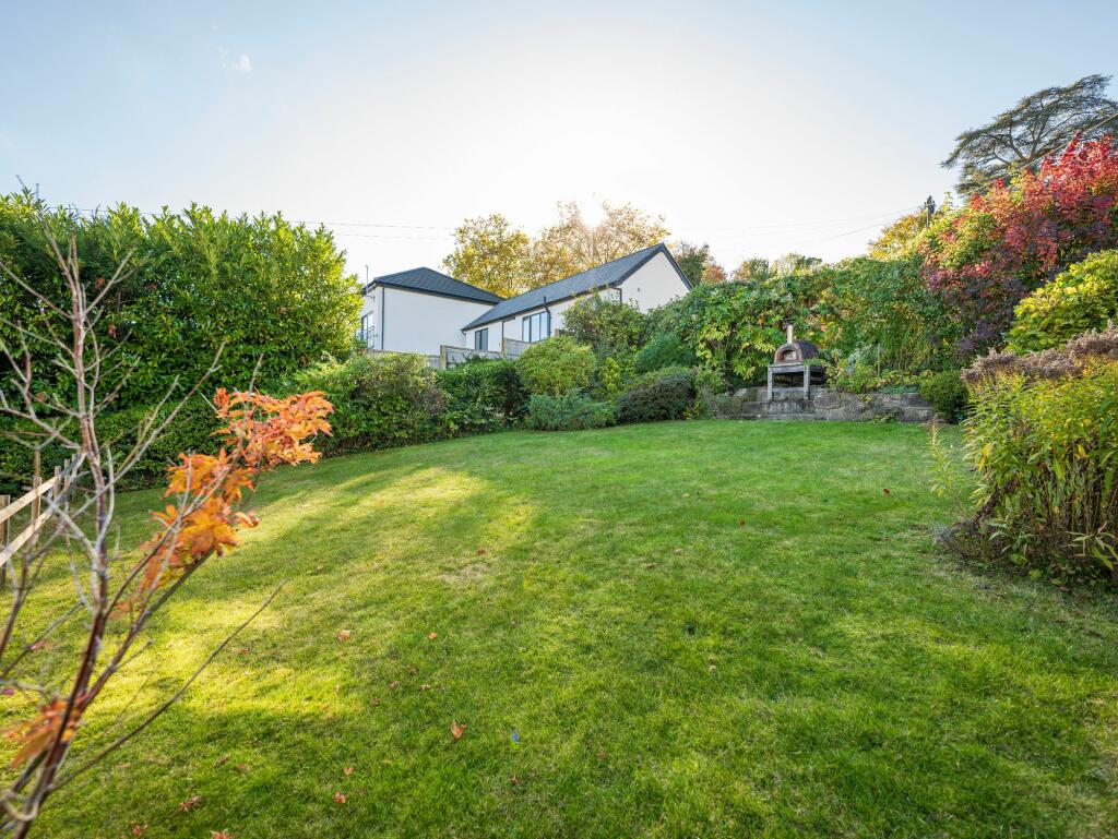 Additional property image - Riddlesdown Avenue, Purley, CR8