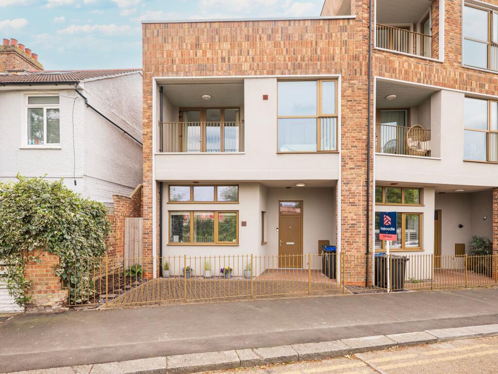 Main image of property: Ridge Road, Tooting, CR4