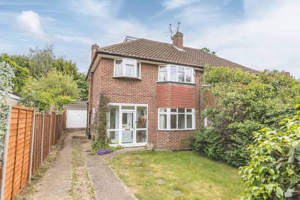 4 bedroom semi-detached house