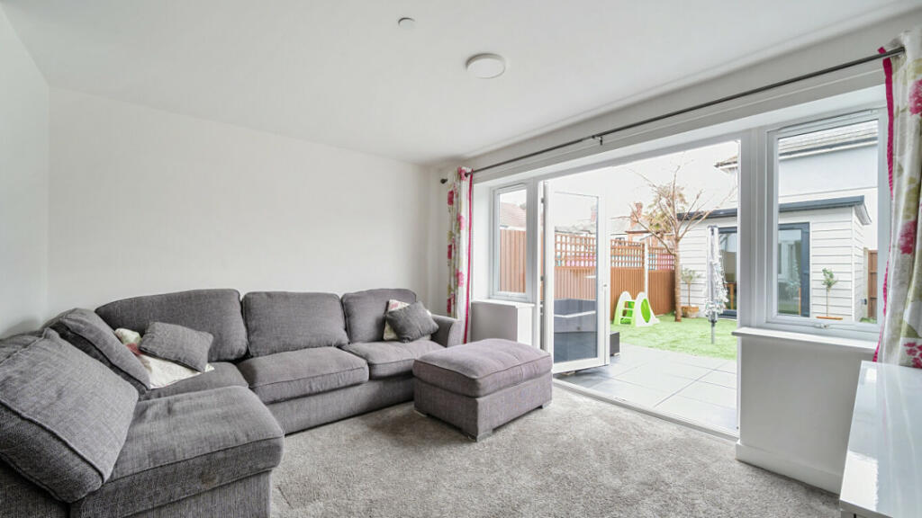 Additional property image - Gladstone Mews, Boscombe, BH7 6BG