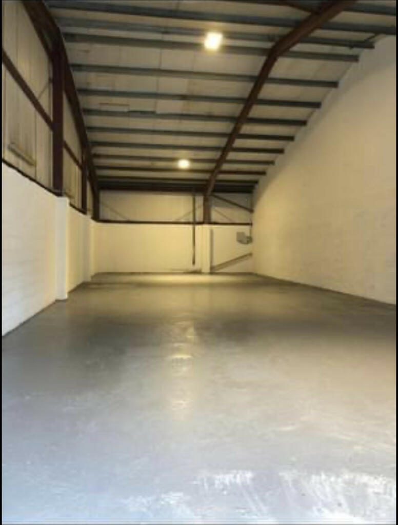 Warehouse to lease in Pool Road, Nuneaton, Warwickshire, CV10