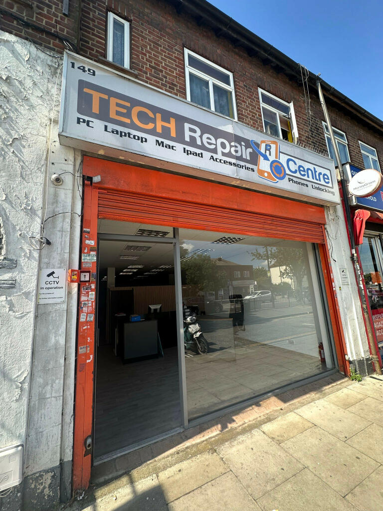 Commercial property to lease in Ruislip Road, Greenford, Greater London