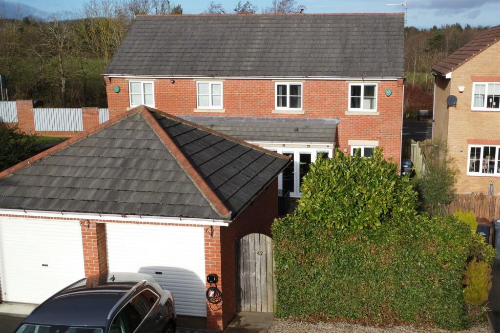 3 bedroom house for sale in Dovecote Drive, Pelton Fell, Chester Le Street, DH2