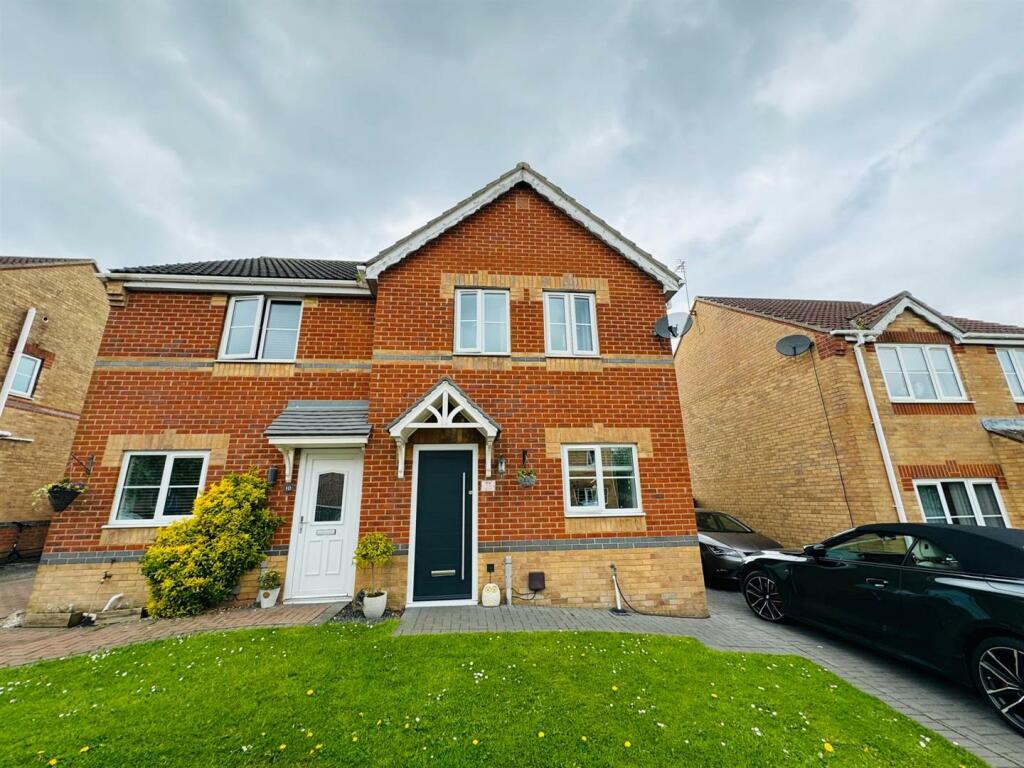 3 bedroom house for sale in Regent Court, South Hetton, Durham, DH6