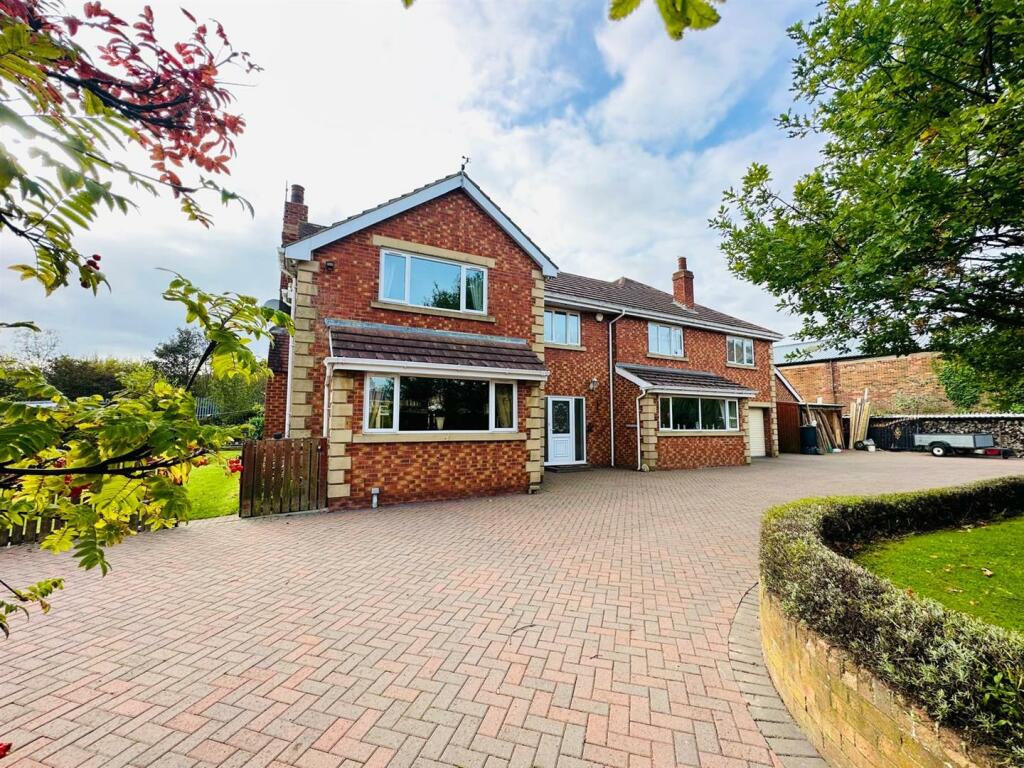 5 bedroom detached house for sale in Station Road, Seaham, SR7
