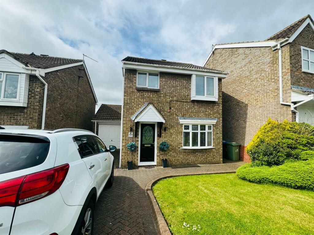 3 bedroom house for sale in Winds Lonnen, Murton, Seaham, SR7