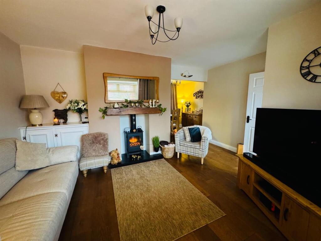 Additional property image - Stephenson Close, Hetton-Le-Hole, Houghton Le Spring