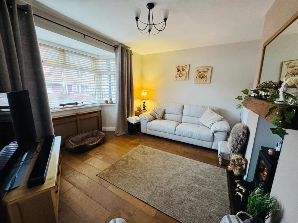 Additional property image - Stephenson Close, Hetton-Le-Hole, Houghton Le Spring