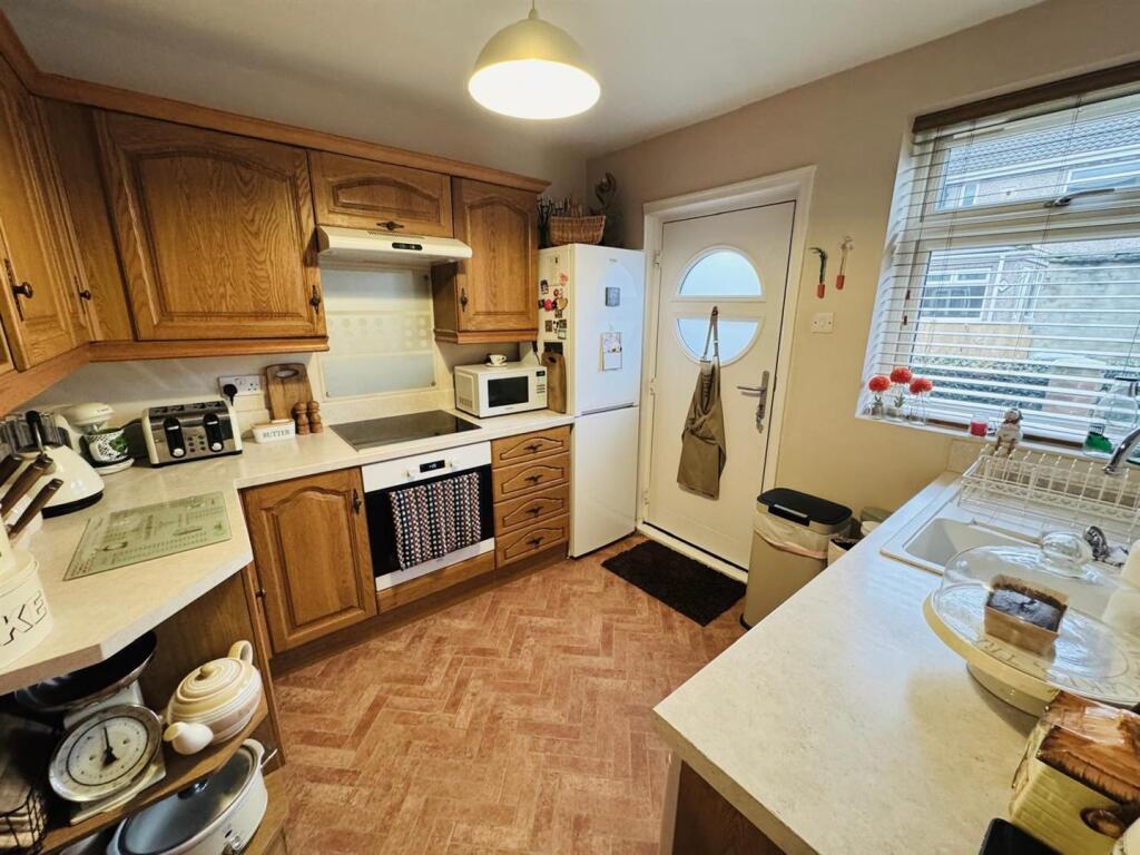 Additional property image - Stephenson Close, Hetton-Le-Hole, Houghton Le Spring