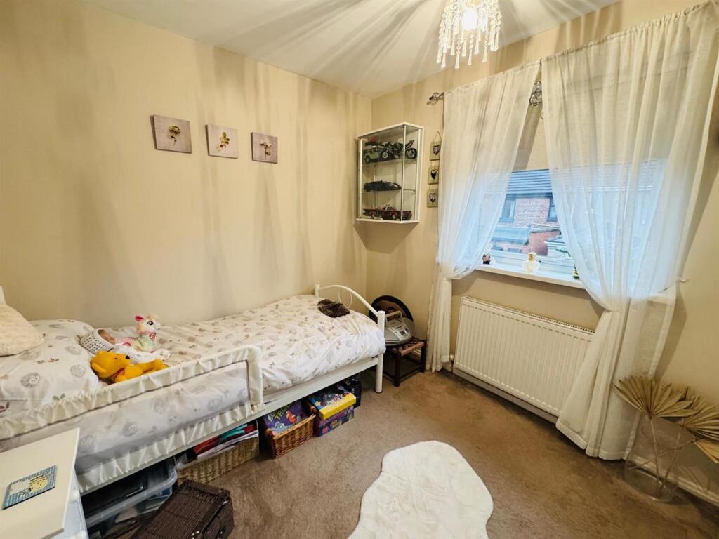 Additional property image - Stephenson Close, Hetton-Le-Hole, Houghton Le Spring