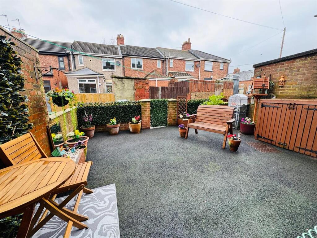 Additional property image - Stephenson Close, Hetton-Le-Hole, Houghton Le Spring