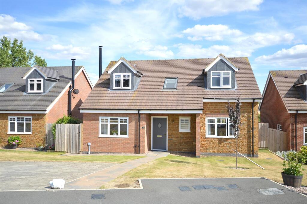 Main image of property: Stonehouse Crescent, Stanion