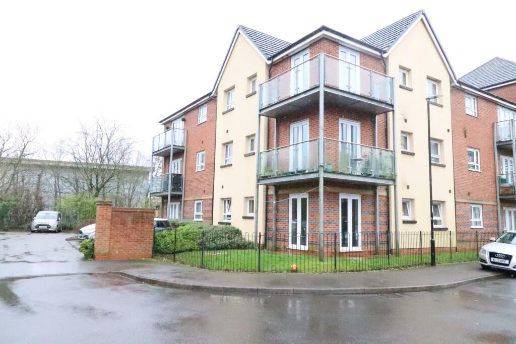 2 bedroom flat for rent in Philmont Court, Coventry, CV4