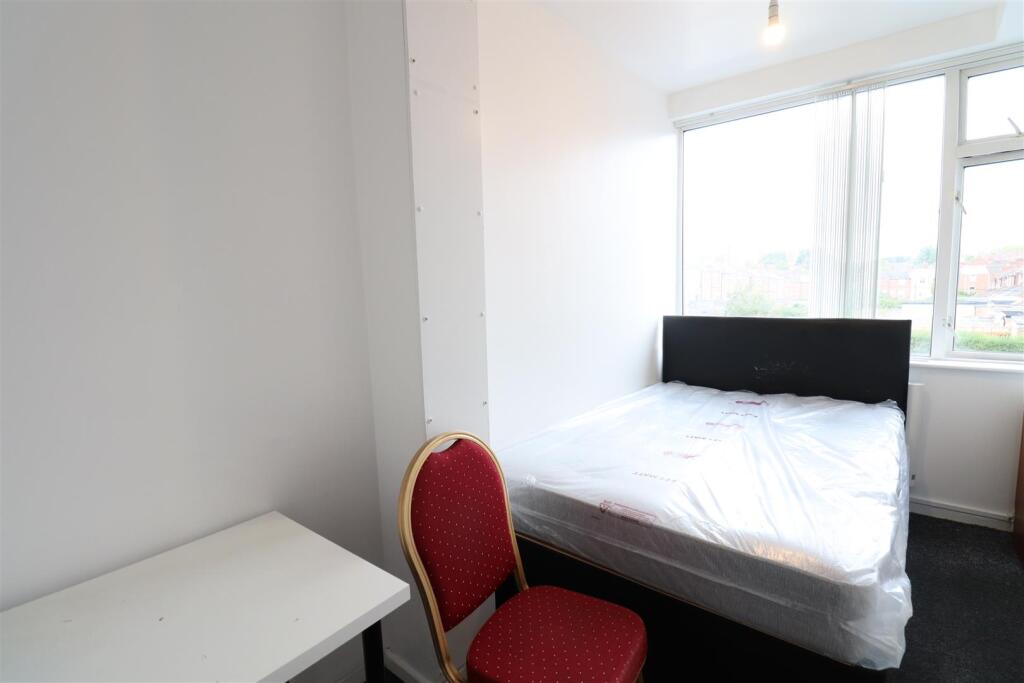 Main image of property: David Road, Stoke, Coventry, CV1 2BW