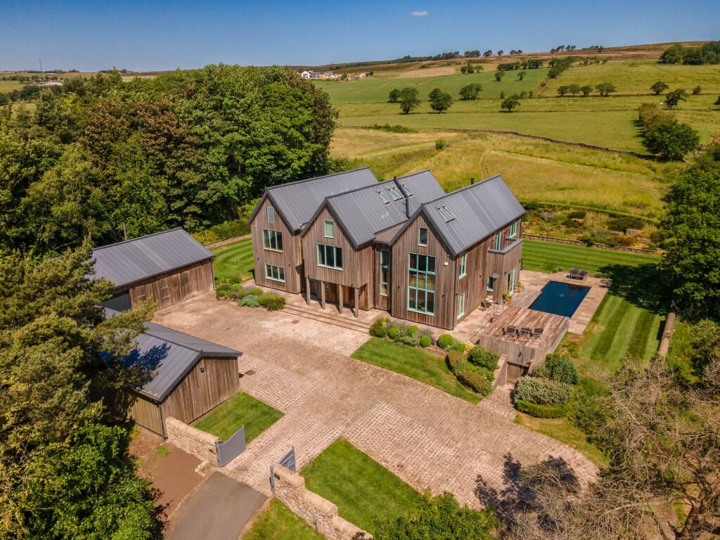 Main image of property: Clitheroe Road, Knowle Green, PR3