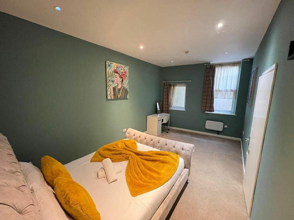 Additional property image - Osmond road, Hove