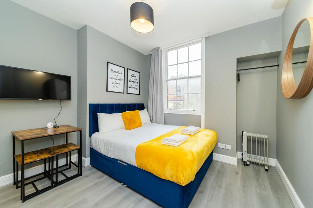 Main image of property: Middle street