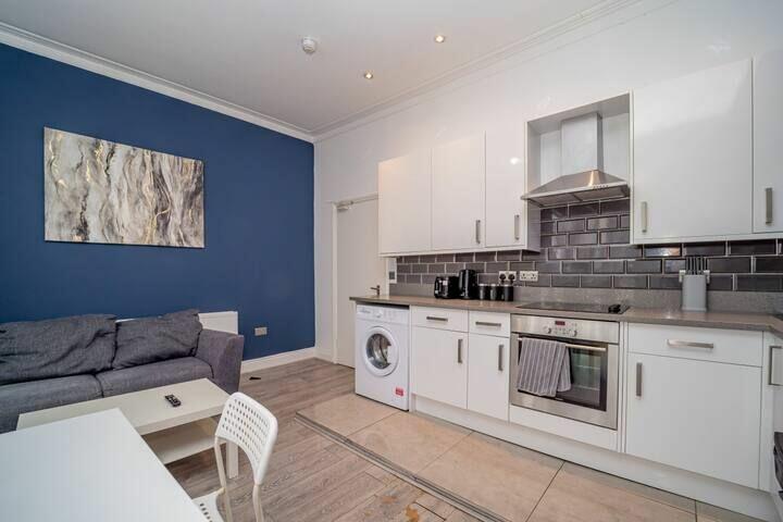 Main image of property: Western Road, Hove