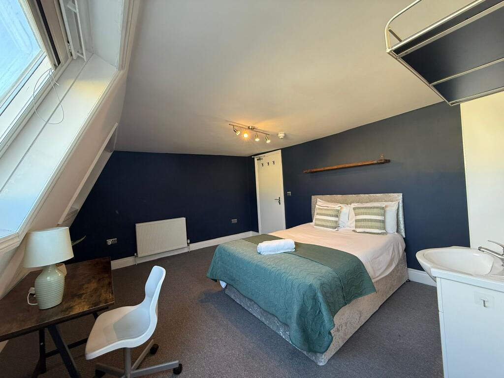Additional property image - 32A Western Road