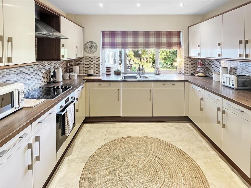 Additional property image - Fairhaven Avenue, West Mersea,