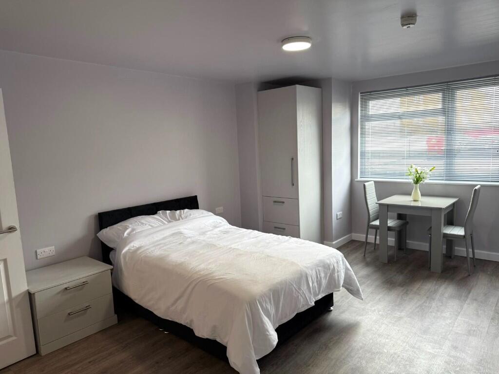 Main image of property: Milton Road, Swanscombe, Kent, DA10