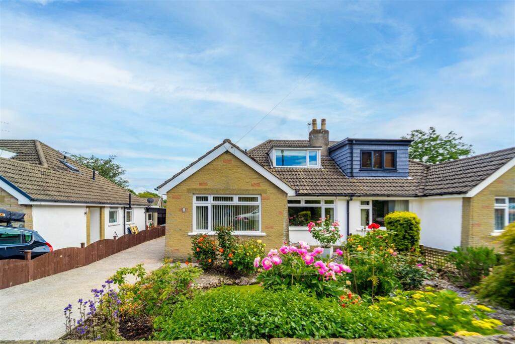 2 bedroom semidetached bungalow for sale in Chapel Walk, Warton, Carnforth, LA5
