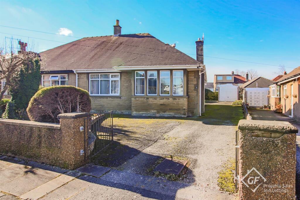 2 bedroom semidetached bungalow for sale in Kendal Drive, Torrisholme