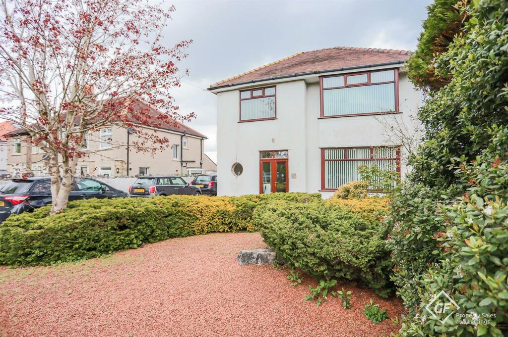 4 bedroom detached house for sale in Broadway, Morecambe, LA4