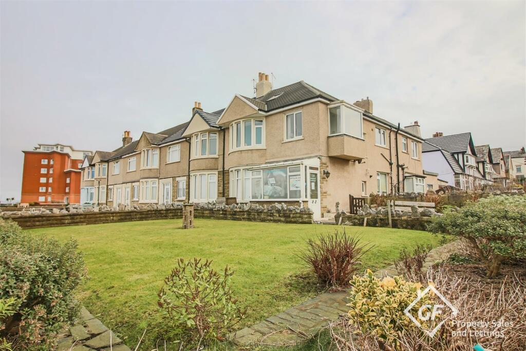 3 bedroom apartment for sale in Sandylands Promenade, Morecambe, LA3