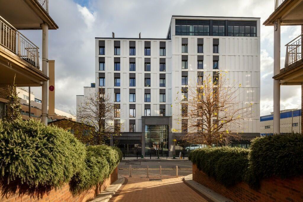 Main image of property: Chatfield Road, London, SW11