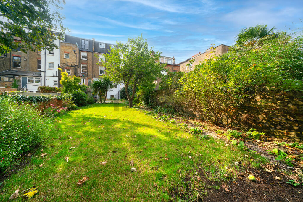 2 bedroom flat for sale in Disraeli Road, Putney, SW15 2DR, SW15