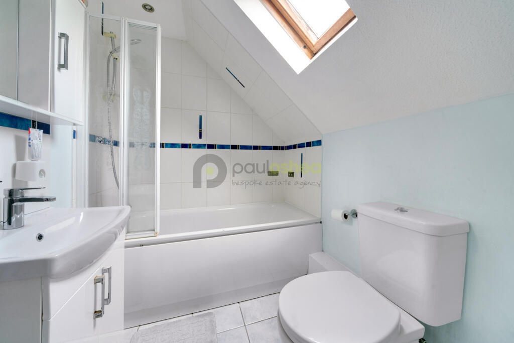 Additional property image - Hill View, Whyteleafe, Surrey