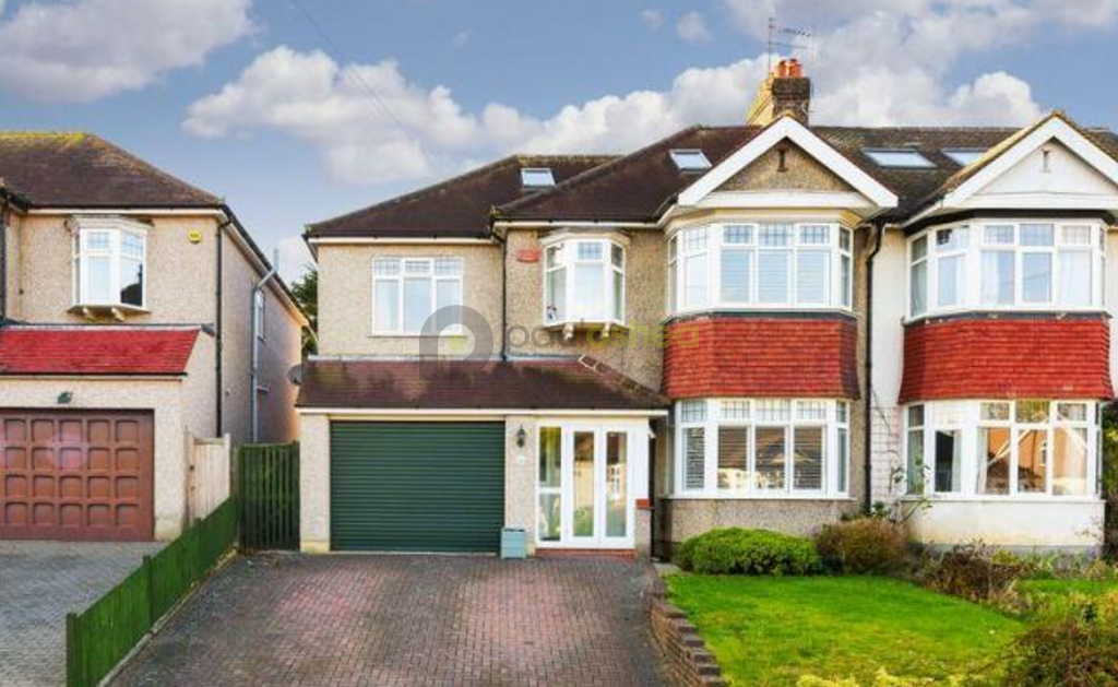 Main image of property: Pine Walk, Woodmansterne, Banstead SM7 3PY