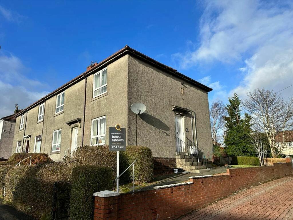 2 bedroom flat for sale in Muiryhall Street, Coatbridge, ML5
