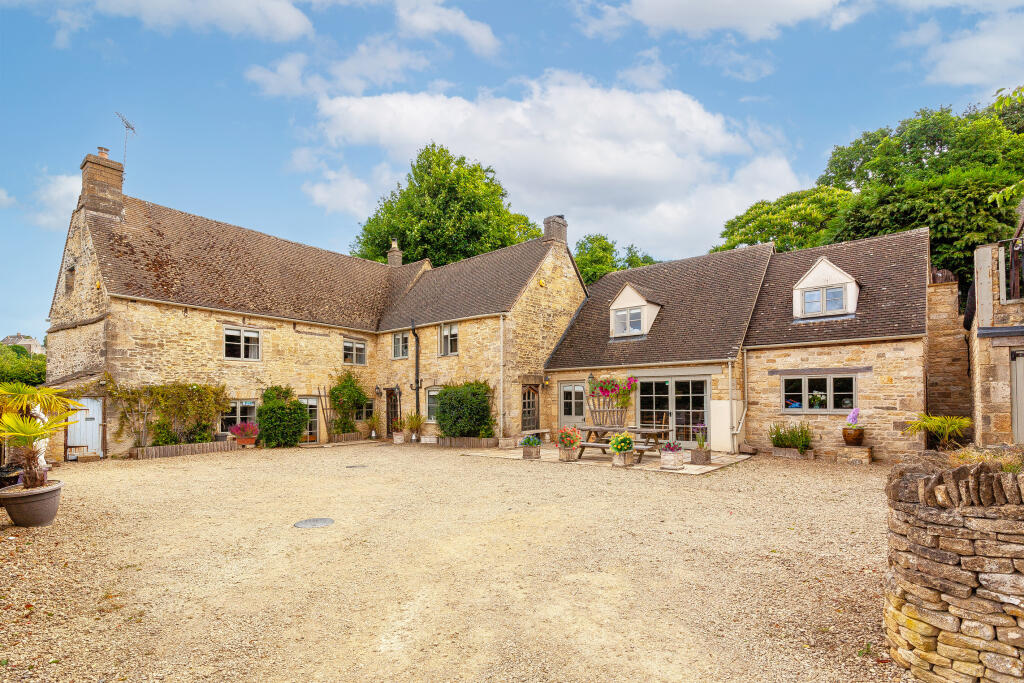 Main image of property: Court House - France Lynch GL6 - FOR SALE