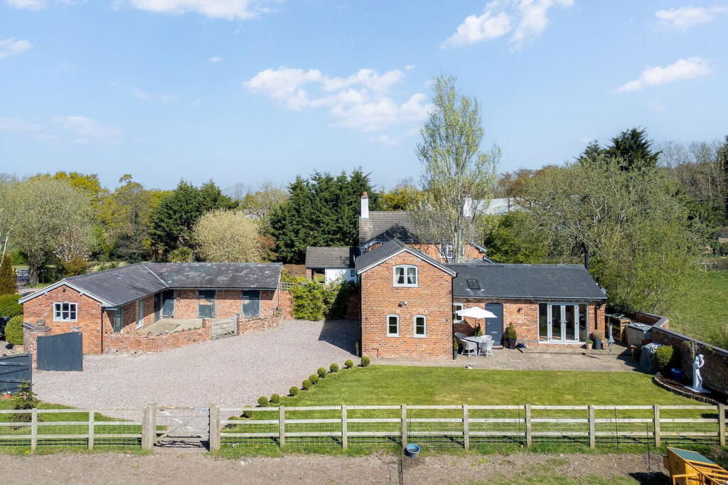 Main image of property: Equestrian property with p.p for ancillary bungalow