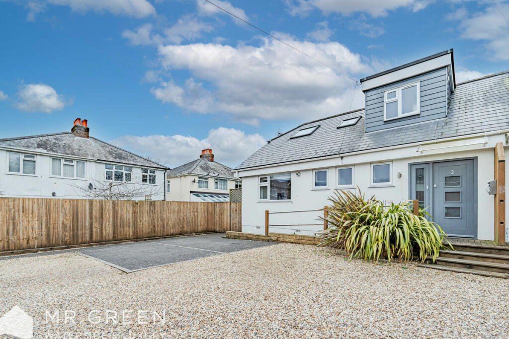 3 bedroom semidetached house for sale in Rayners Drive, Parkstone