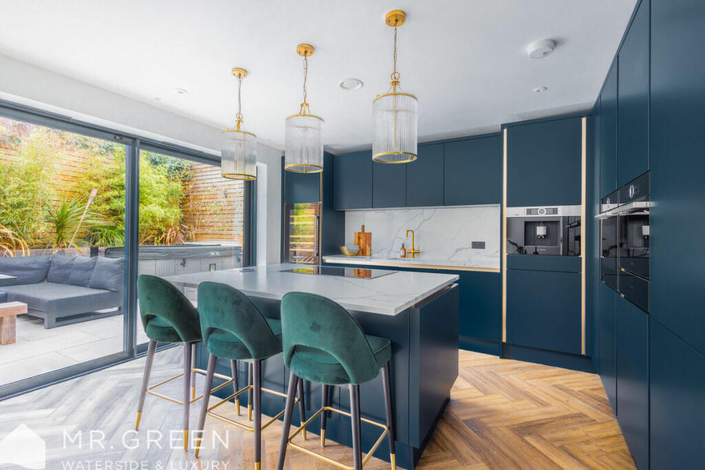 Additional property image - Old Bridge Road, Iford, Bournemouth, BH6 5RG