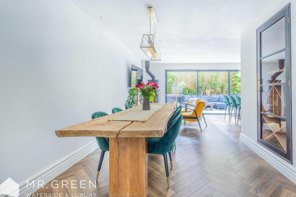 Additional property image - Old Bridge Road, Iford, Bournemouth, BH6 5RG