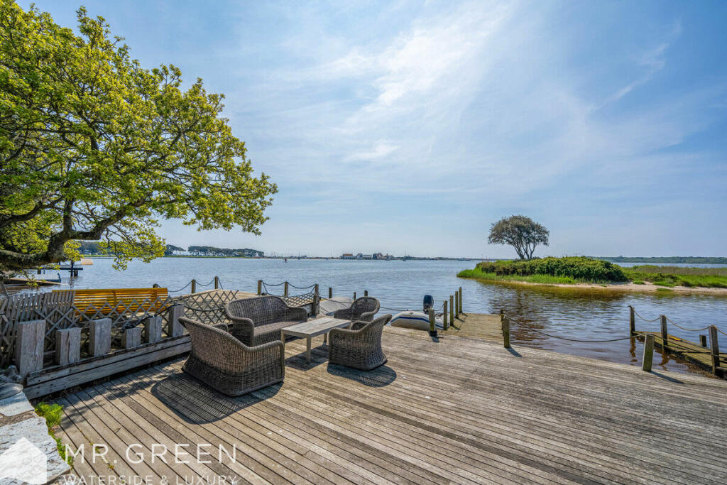 4 bedroom semidetached house for sale in Mudeford, Christchurch, Dorset, BH23 3NJ, BH23