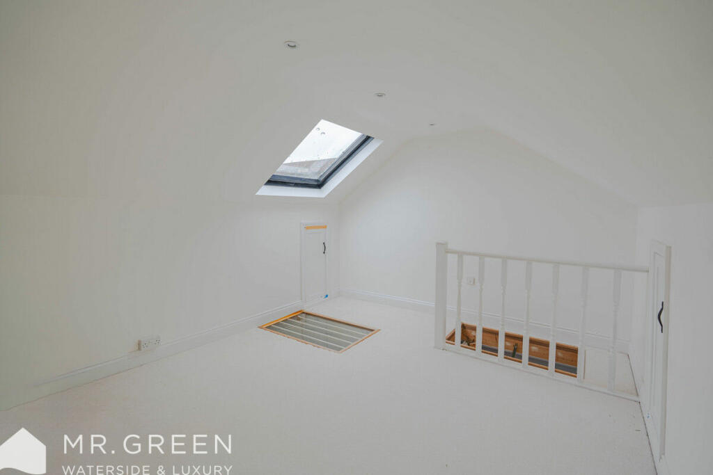 Additional property image - Stanpit, Christchurch, Dorset, BH23 3LU