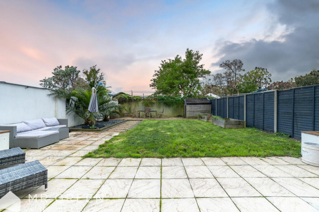Additional property image - Fenton Road, Southbourne, BH6 5EY