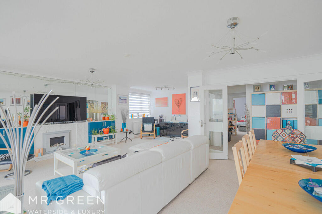 Additional property image - Princess Gate, 55 Grove Road, Bournemouth, BH1 3AW