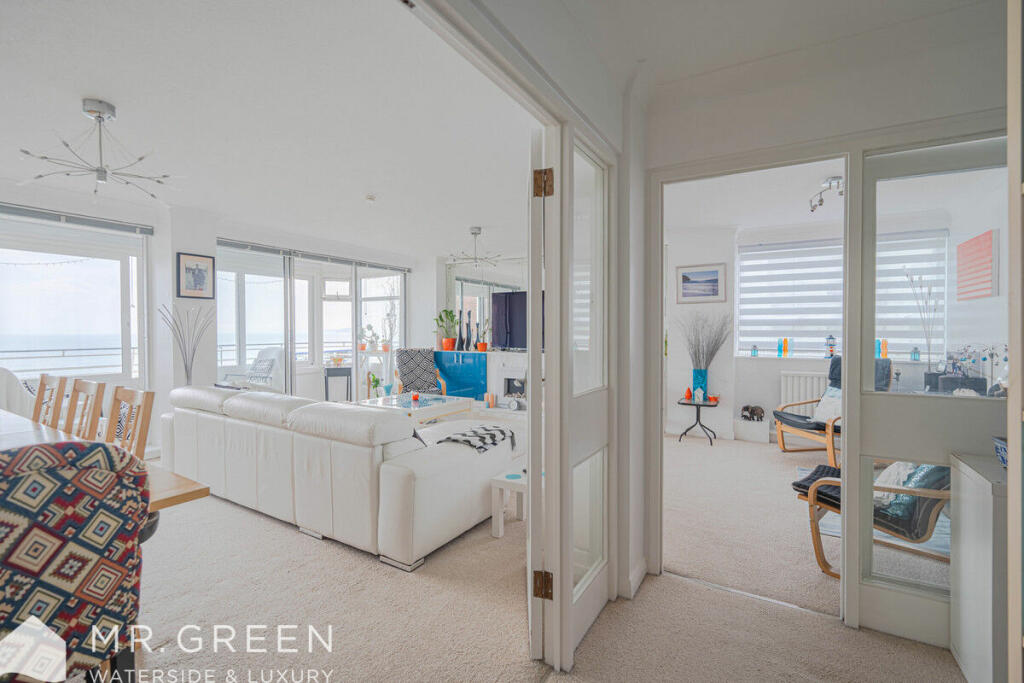 Additional property image - Princess Gate, 55 Grove Road, Bournemouth, BH1 3AW