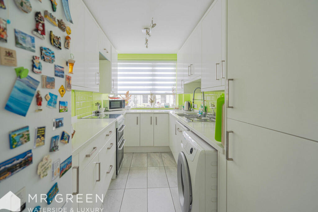 Additional property image - Princess Gate, 55 Grove Road, Bournemouth, BH1 3AW