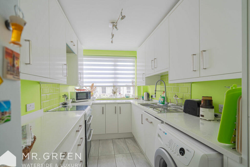 Additional property image - Princess Gate, 55 Grove Road, Bournemouth, BH1 3AW